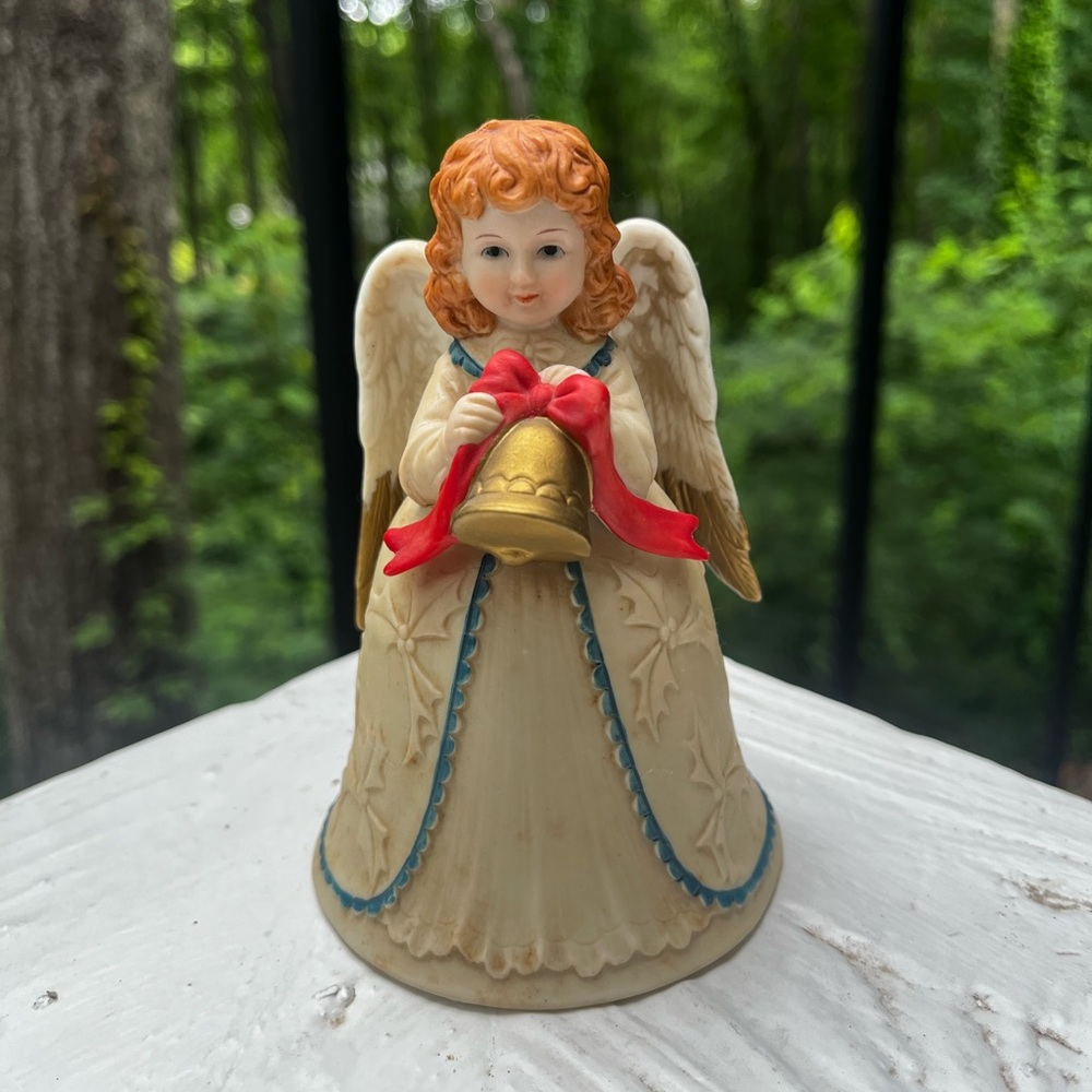 Homco Angel Christmas Figurine Bell